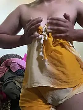 Bold_aayesha live cam