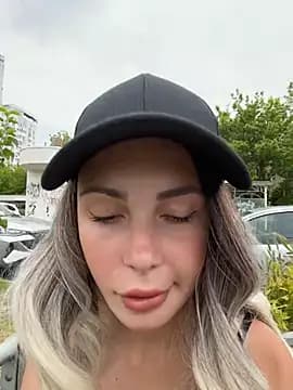 SandraCarter live cam