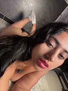 Valentinne_z live cam