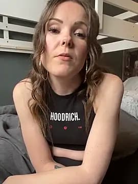 SexyLoLoUK live cam