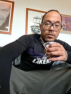 Mr_Graffitimile live cam