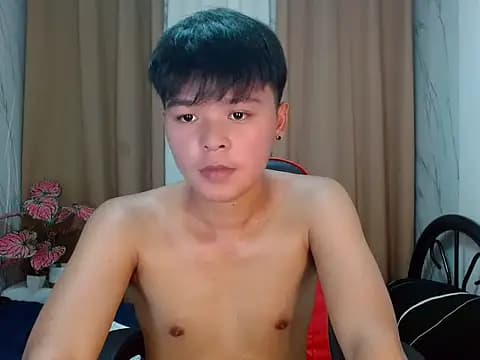 yourhotasiandoms live cam