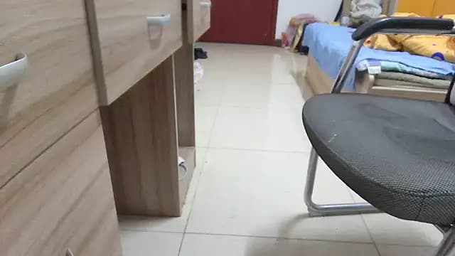 huzi518 live cam