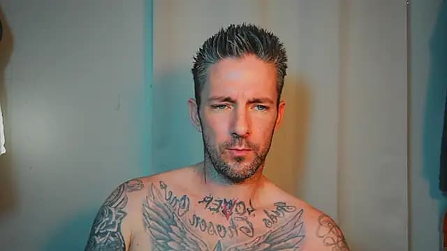 SkylarrGrey live cam on Stripchat