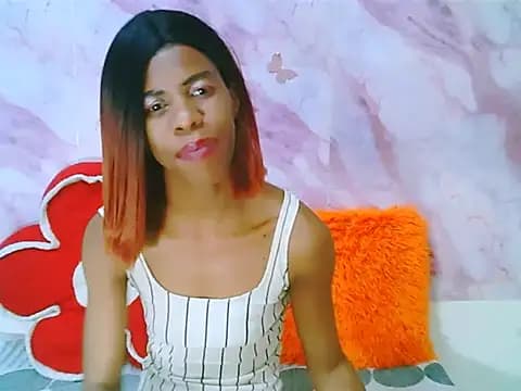 EbonySweetPeach live cam