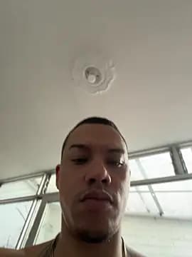 AlphaMasterXxx live cam