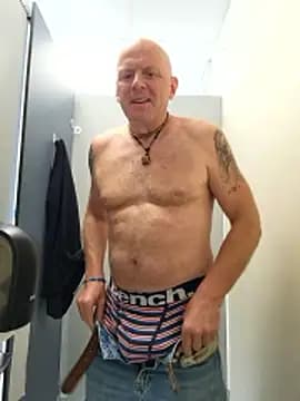 Daddysweetcock live cam
