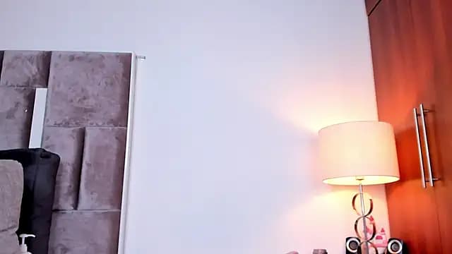 Nia_Bunny live cam