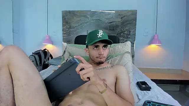 James-06 live cam