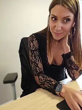 Lib_ertine32 live cam