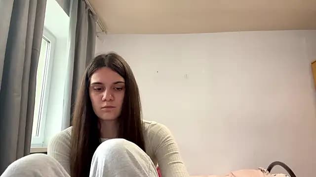 MaryRaven live cam