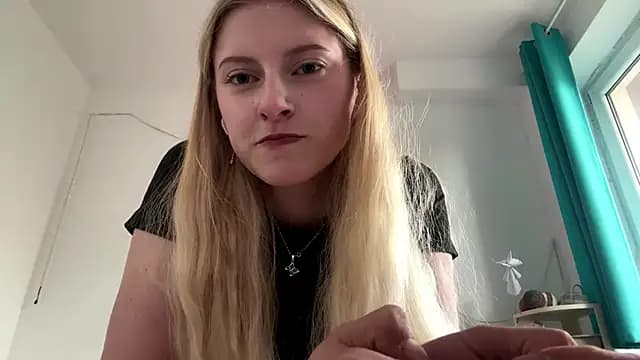 AjaHessling live cam