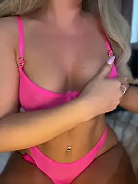 PinaColaBoom live cam