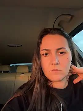 Nymph_In_Forest live cam on Stripchat