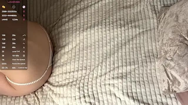 MargaretShyandSkinny live cam
