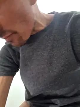 Nacho18hot live cam