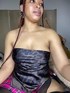 Nisha_102 live cam