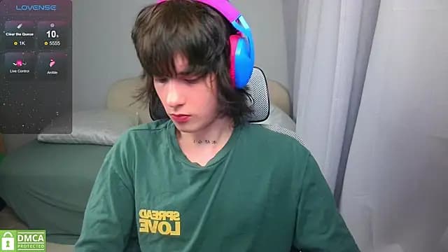 LeonBoykisser live cam