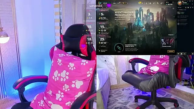 LadyReload live cam