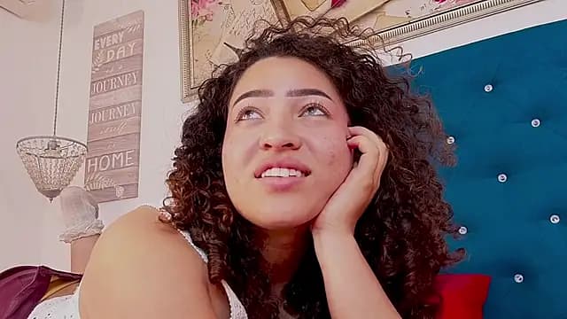 meganrousx live cam