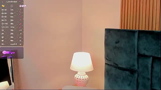 Amber_kiss_ live cam