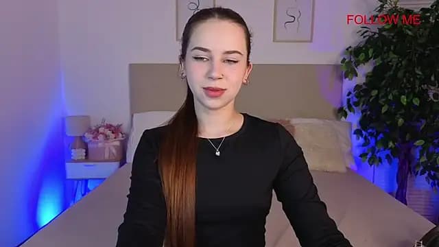 Littledoll1 live cam