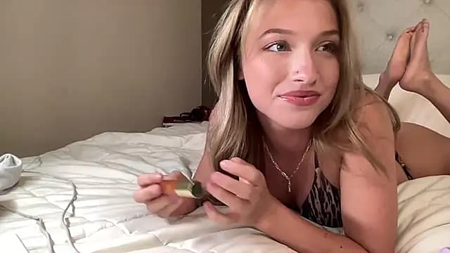 ivycarterrr live cam on Stripchat