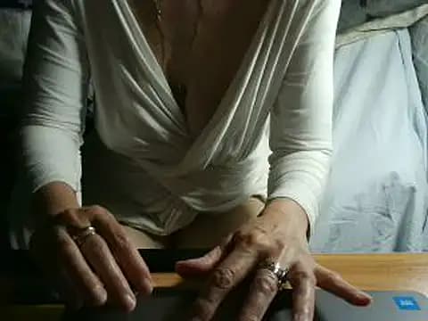 VeneRed live cam