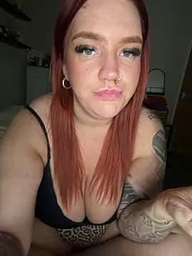 CurvyGirlMyla live cam