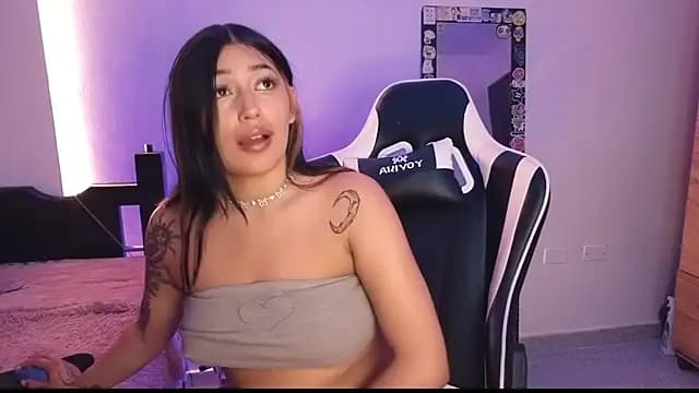 KatianPierce live cam