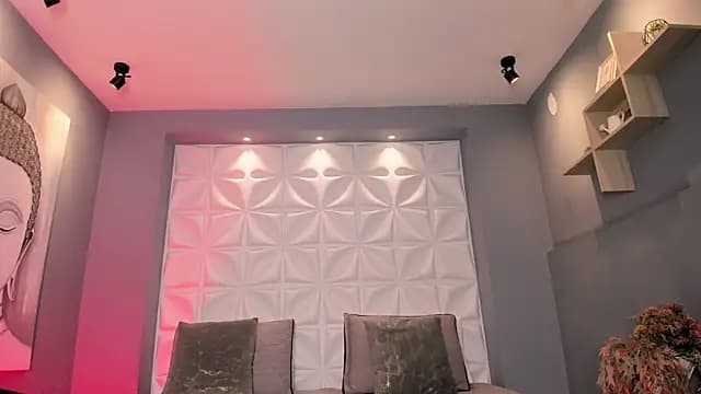 HONEYMIIA live cam on Stripchat