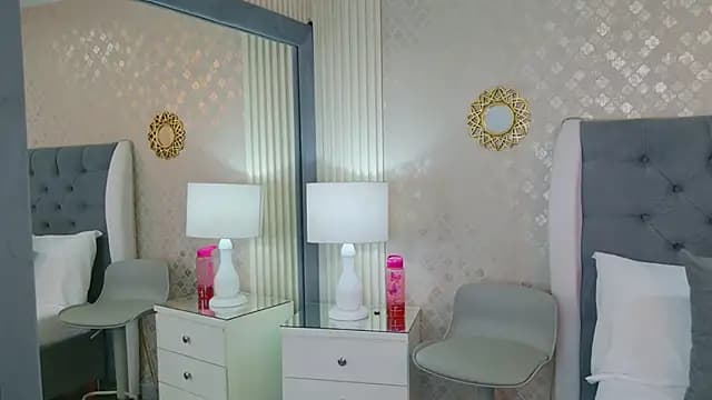 VioletSweetts live cam