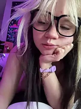Cutiepiespanks live cam