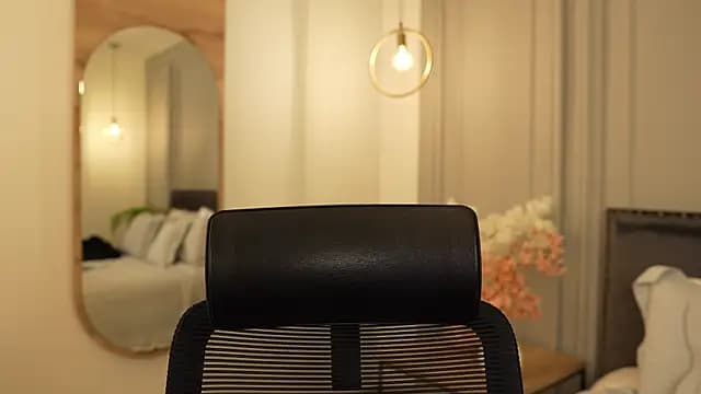 IrisBaker live cam