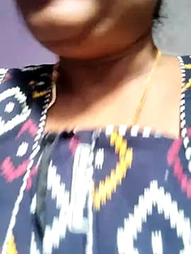 yamini1431 live cam