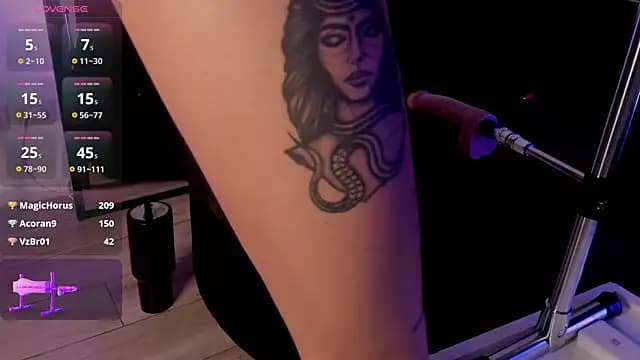 GiaJamess live cam
