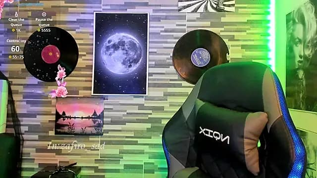 BlueElyxra live cam