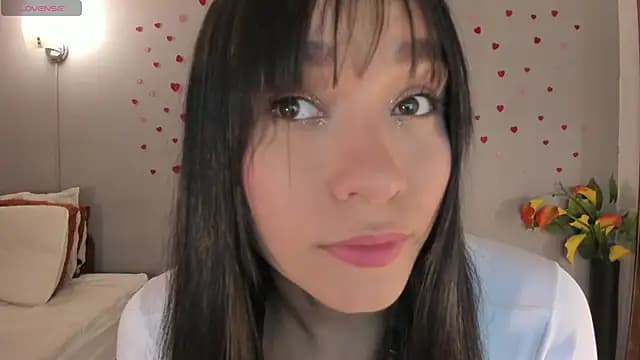 Maia_W10 live cam