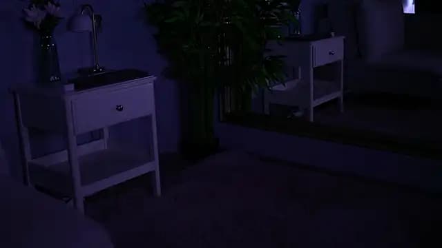 MilaKade live cam