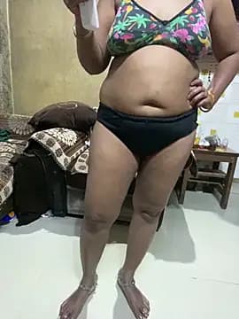 Meera_xxx live cam