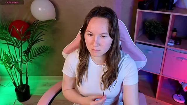 SindieStormm live cam on Stripchat