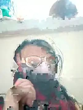 heenage live cam