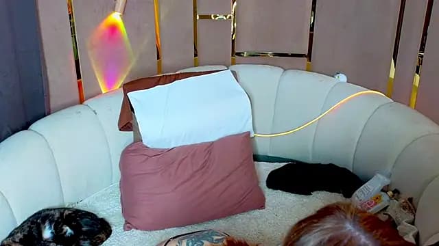 emilytrays live cam