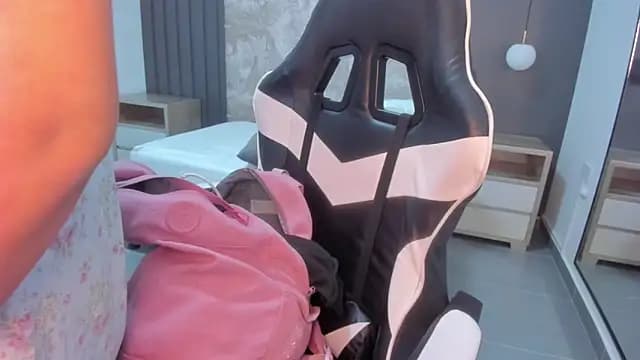 lia_chips live cam