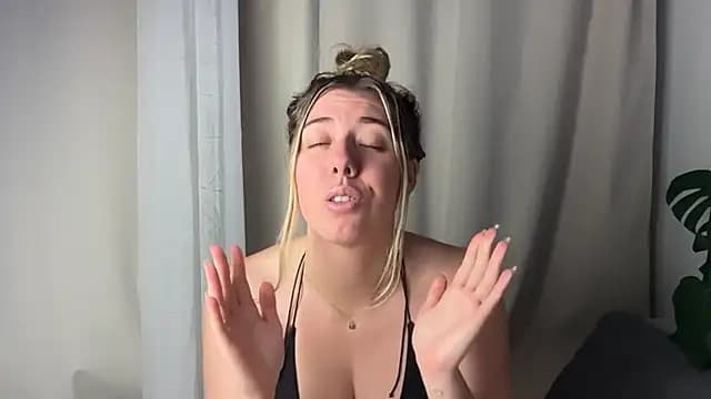 Aussielulu live cam