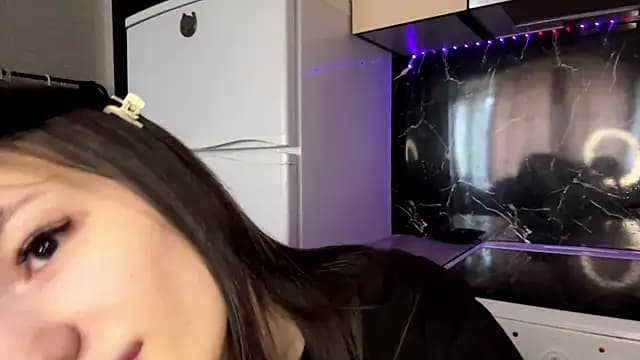 FlorSmalling live cam on Stripchat