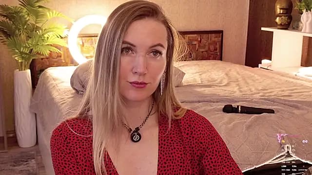 Hello_Lisha live cam