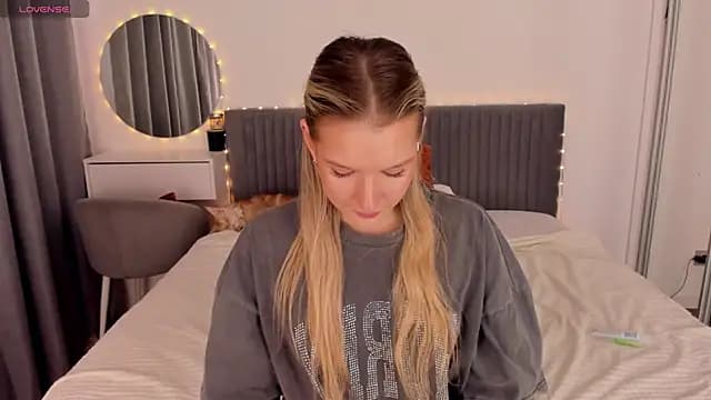 CassieRayss live cam