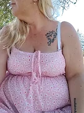 BecciDeluxe live cam