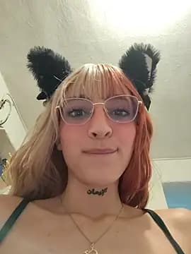 Dani-peggin live cam